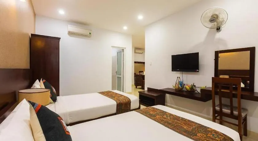 Navy Hotel Danang 3*, Da Nang