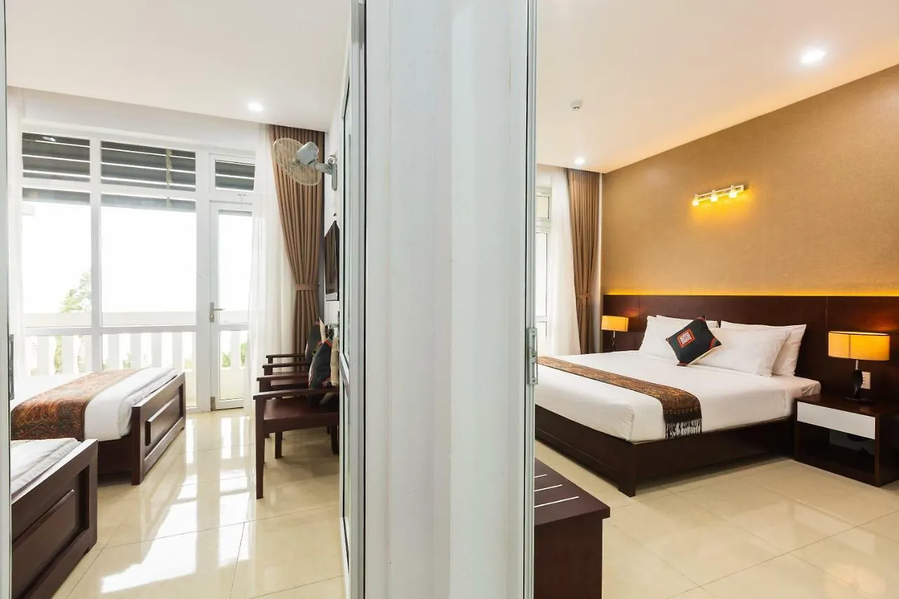 Navy Hotel Danang 3*, Da Nang