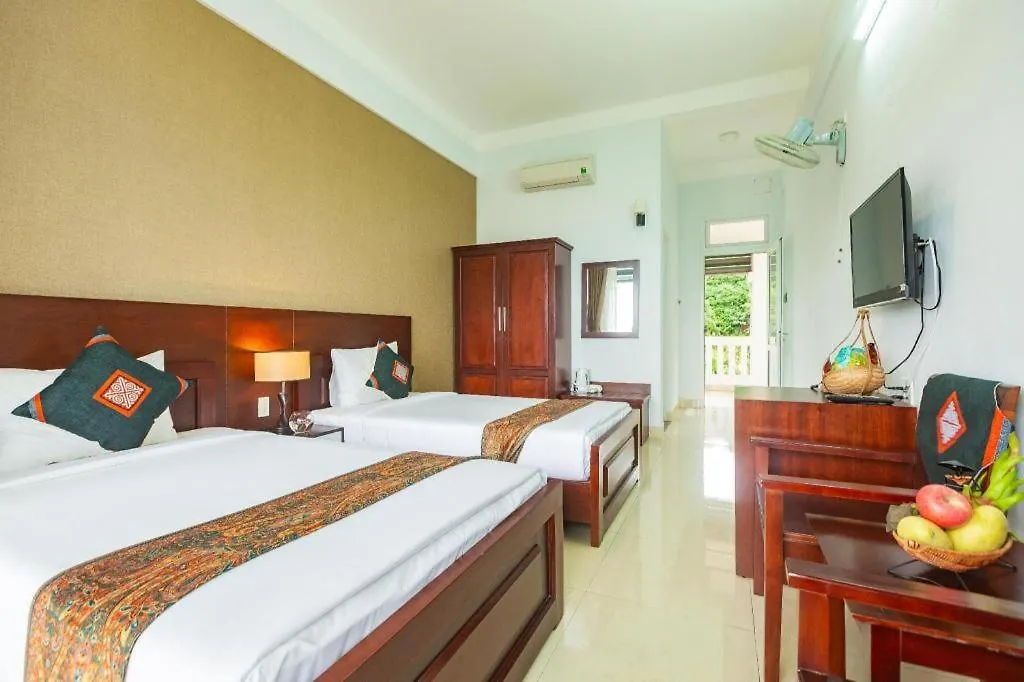 Navy Hotel Danang 3*, Da Nang